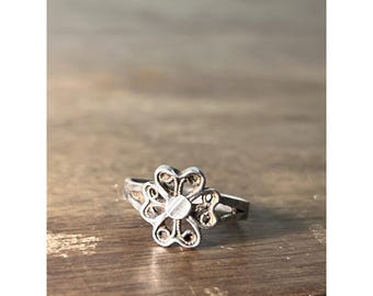 As Is-Antique Howard Sterling Co. Silver Ring Sz.3.5 Small 4 Leaf Clover