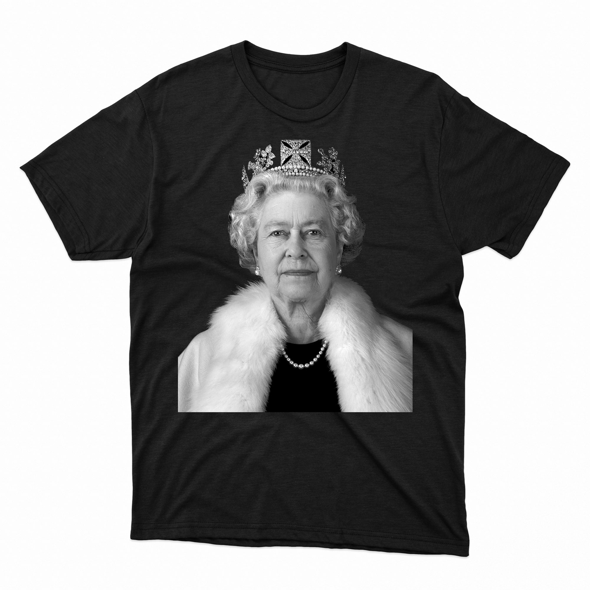 Discover Queen Elizabeth, Queen Elizabeth T-Shirt