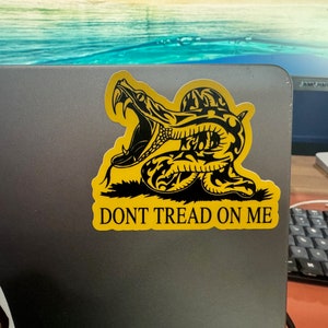 Gadsden Don&#39;t Tread on Me Sticker, Patriotic Vinyl Decal for Your Gear, Gift for Him, Gift for Dad