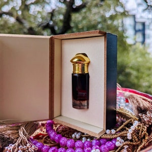 Dahn Al Oudh Nafees | Cambodian Agarwood Oil| Premium Quality| 6ml Bottle | Perfect Gift for Men & Women | Alcohol Free