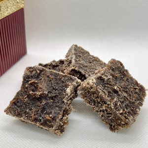 Homemade Jasmine & Oud Bakhoor | Traditional Arabian Incense | Freshly Baked with all natural ingredients | Ideal for your home, gifting