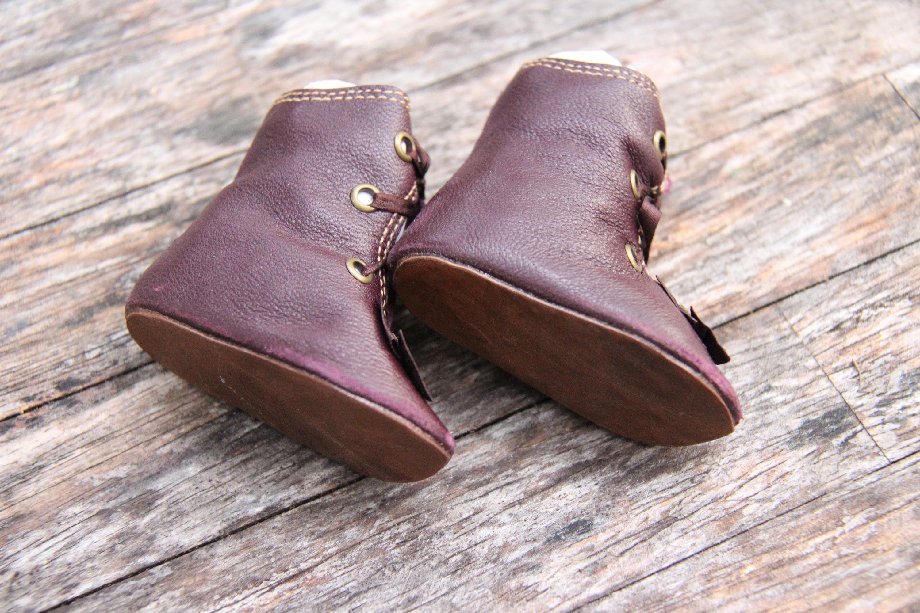 Jolie bottines cuir de poupée ancienne Jumeau bru pied 7 cm