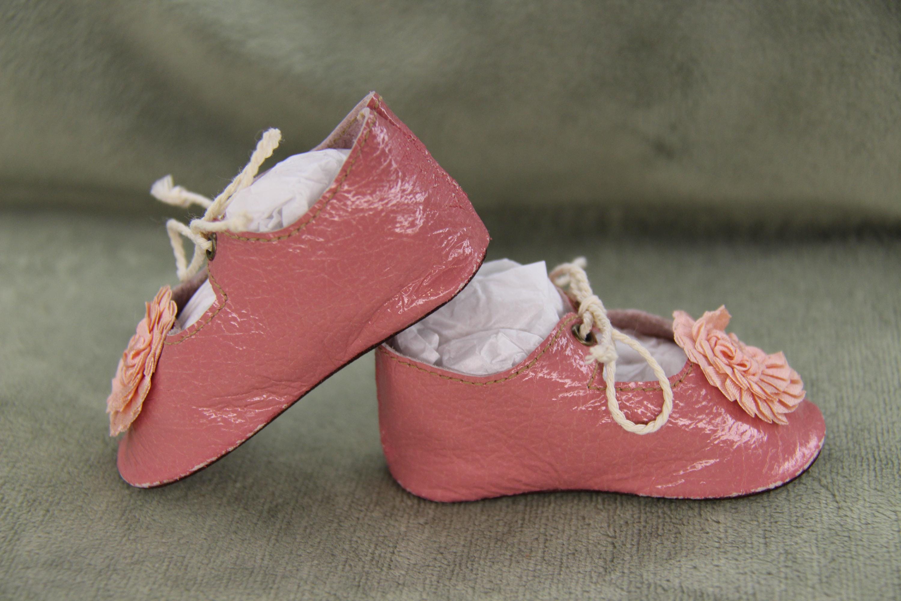 Anciennes Chaussures En Cuir Poupée • EUR 25,00 - FR