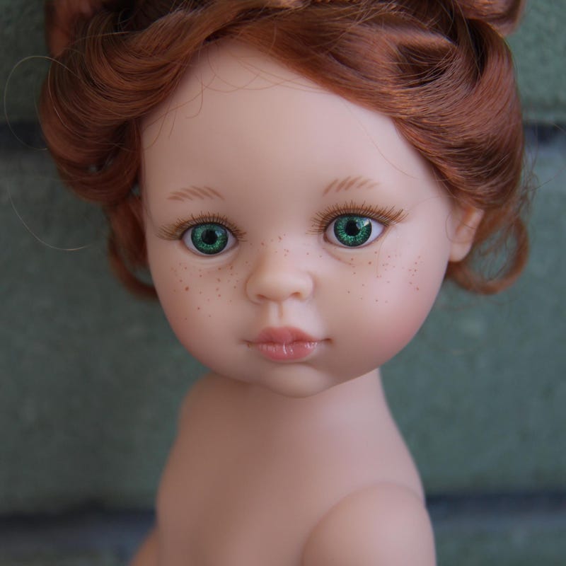 Paola Renia Doll - Lola main image 1