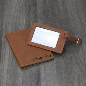 Ensemble housse de passeport et étiquette de bagage personnalisés, porte-passeport personnalisé, étiquette de bagage gravée, housse de passeport gravée, étiquette de valise monogramme