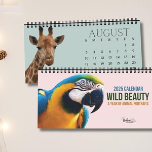 Calendario da tavolo 2025-2026 con fotografie di animali selvatici, splendido calendario accademico con fotografie di animali, regalo da ufficio per amanti degli animali o studenti