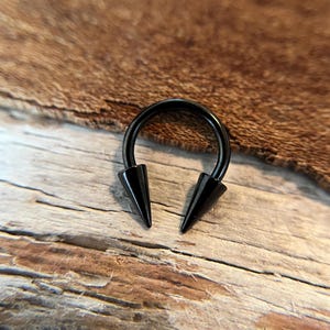 Petite Black Titanium Plated 16G (1.2mm) Long Spikes Horseshoe Ring Septum Piercing Daith Helix Cartilage Nose Spiked Tragus Surgical Steel