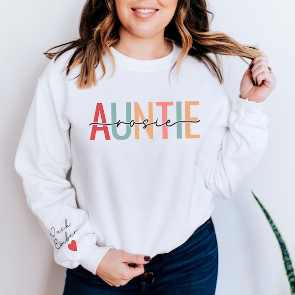 Sweat-shirt personnalisé avec nom de tante, nom d'enfant personnalisé sur la manche, beau pull de famille coeur imprimé, tenue cool de tante, cadeau pour tante