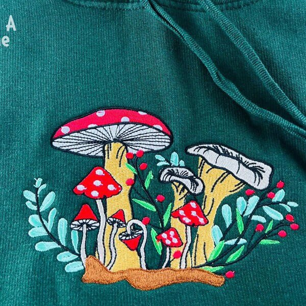 KURIOSITAET - Green Mushroom Embroidered Hoodie