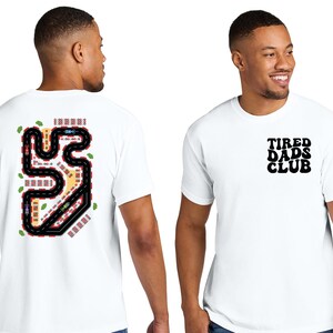 疲れたお父さんクラブTシャツ、お父さんの背中で車遊びプリントシャツ、マットロードカーレーストラックお父さんシャツ、新米パパへのプレゼント、父の日ギフト