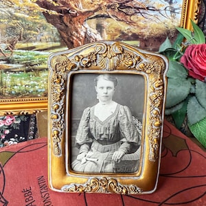 Antique cabinet card in vintage frame