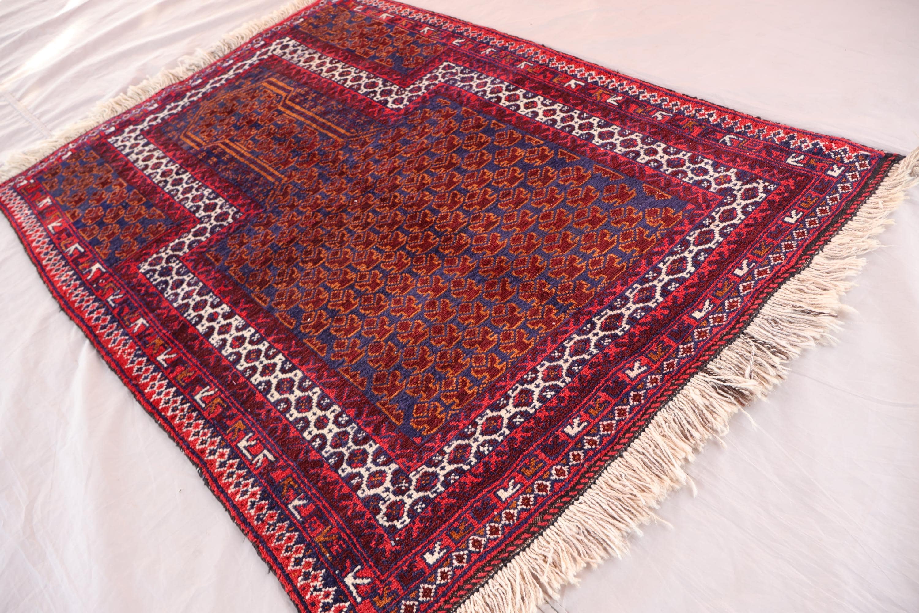 ヴィンテージ祈祷用ラグ 3x4'5 フィート アフガニスタン製ハンドメイド