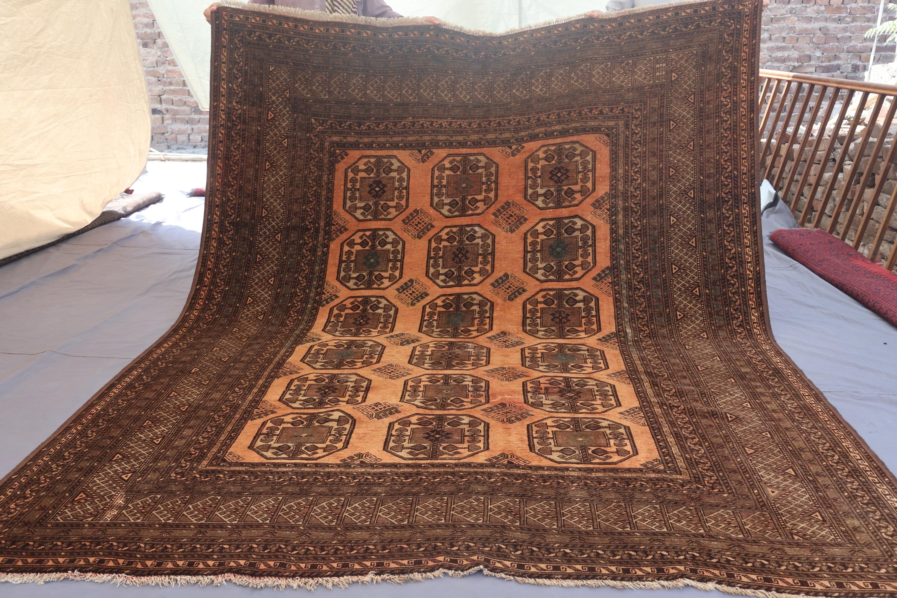 1940年代のアンティークラグ 7 x 9フィート テラコッタブラウン 色あせ