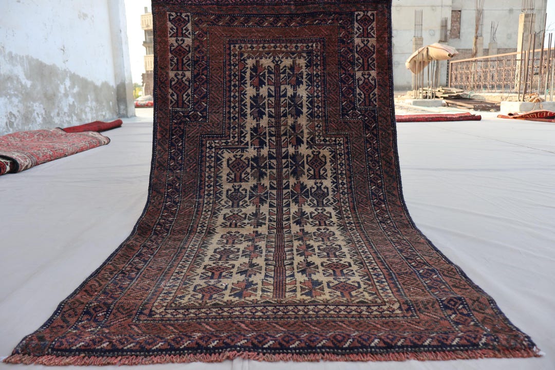 Vintage Prayer Rug 2'4x4'4 Ft Afghan Prayer Rug, Handmade Low Pile Wool ...