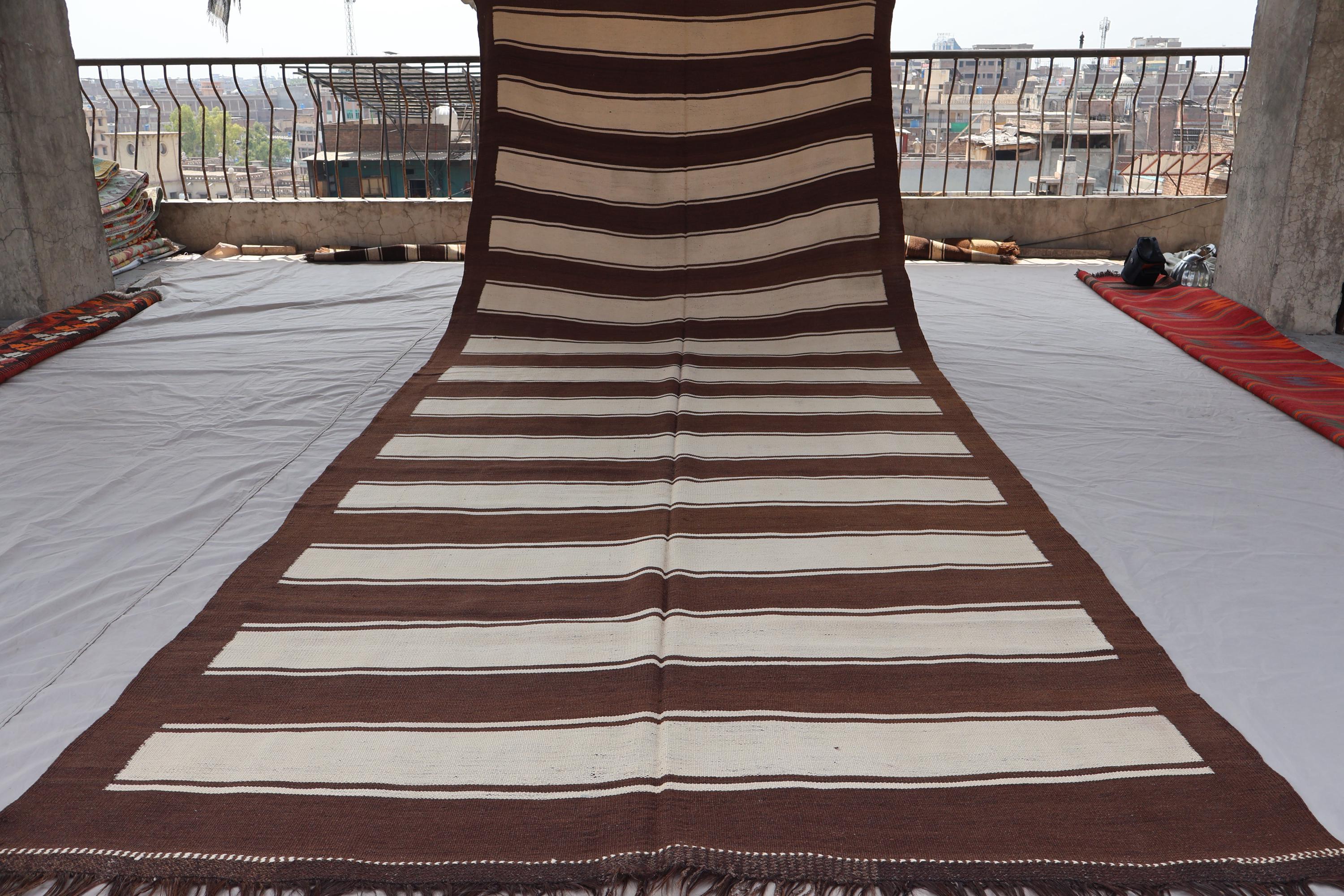 5'6 x 15 フィートのアフガニスタンキリムワイドランナーラグ