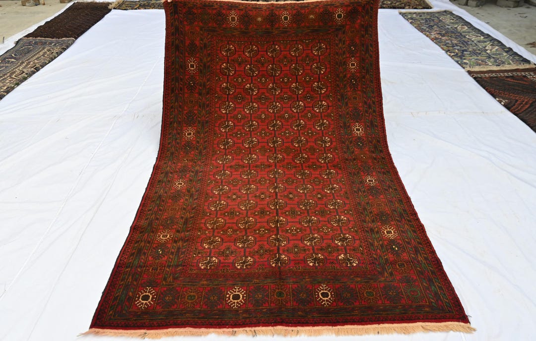 Turkmen Traditional Rug 4'4