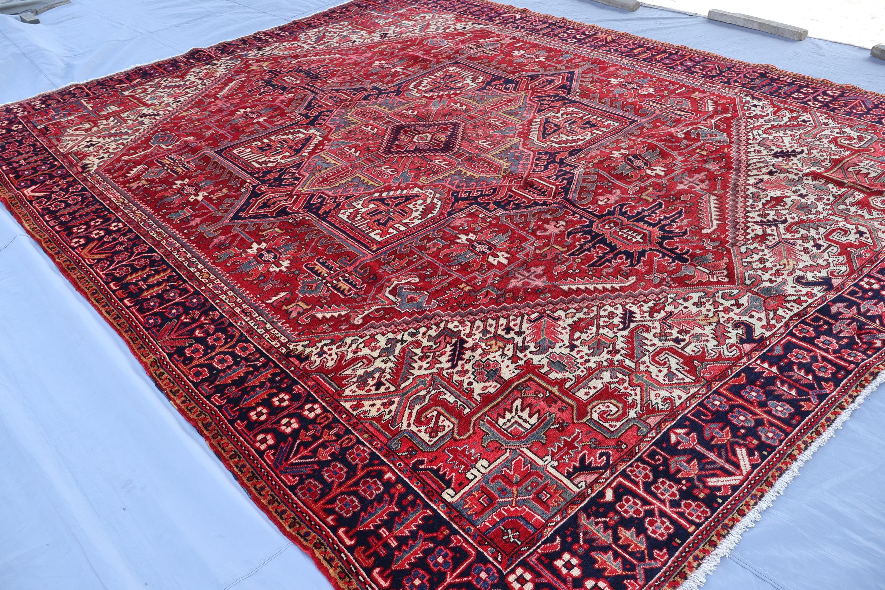 ウール製 赤い幾何学模様ラグ 10x13 アンティーク セラピ エリアラグ、大型幾何学模様ヘリズラグ