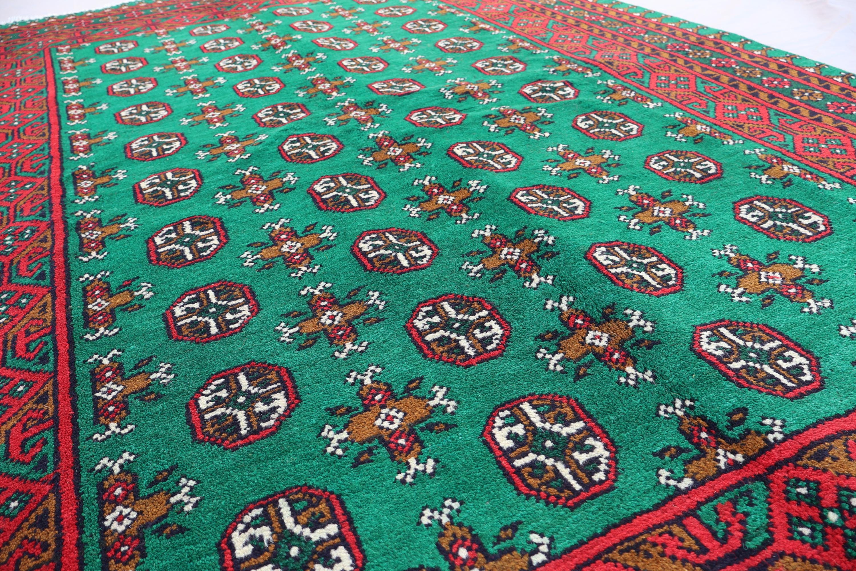 5x8 アフガニスタン グリーン ラグ、トルクメン トライバル ブハラ