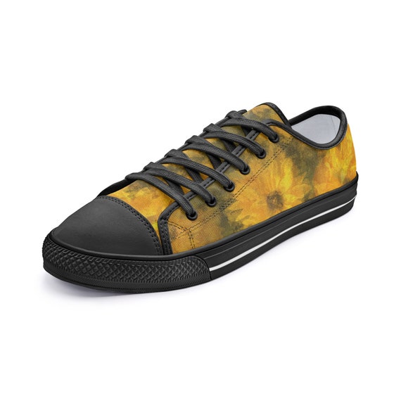 Black-Eyed Susan: Unisex Low Top Canvas Shoes