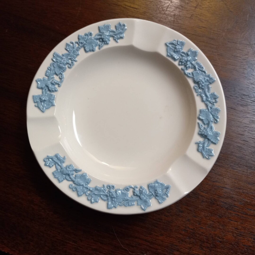 Vintage Wedgewood Embossed Queensware Ashtrays Set of 2 Etsy