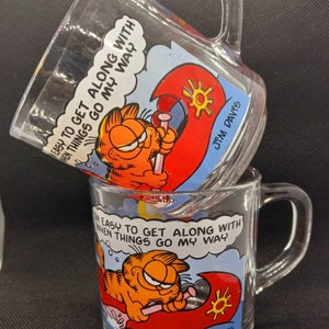 Vintage 1978 Collectible McDonald&#39;s Garfield Glass Mugs Cups set of 2