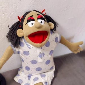 Custom Professional Hand Puppet Ventriloquist Puppet Live Size Summer Girl Muppet Puppet Half Size Professional Rod-Arm Practice Hand Puppet