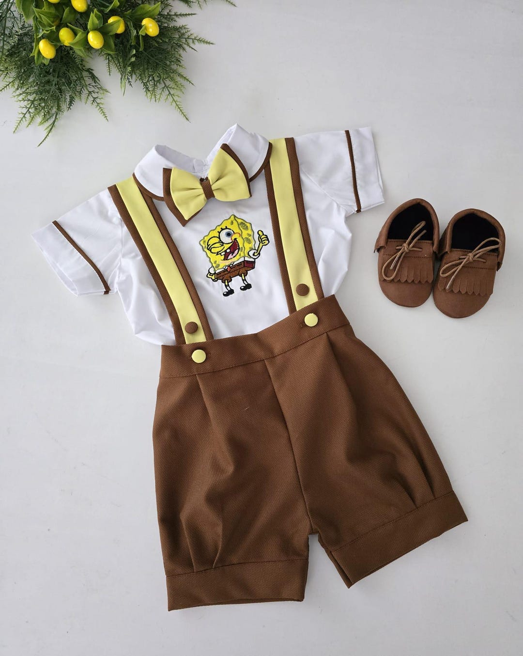 パーソナライズされた男の子用スポンジボブ1歳の誕生日スーツセット