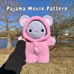 Pajama Mouse Crochet Pattern | Mouse + Pajama