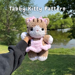 Tabby Kitty Crochet Pattern | Kitty + Dress