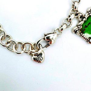 Pulsera de dijes Brighton chapada en plata con temática hawaiana (modelo descatalogado) - 7 dijes imagen 5