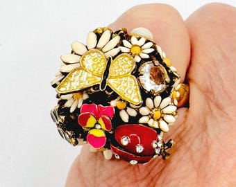 Vintage Betsey Johnson butterfly, ladybug, flower & rhinestone gold tone ring 7