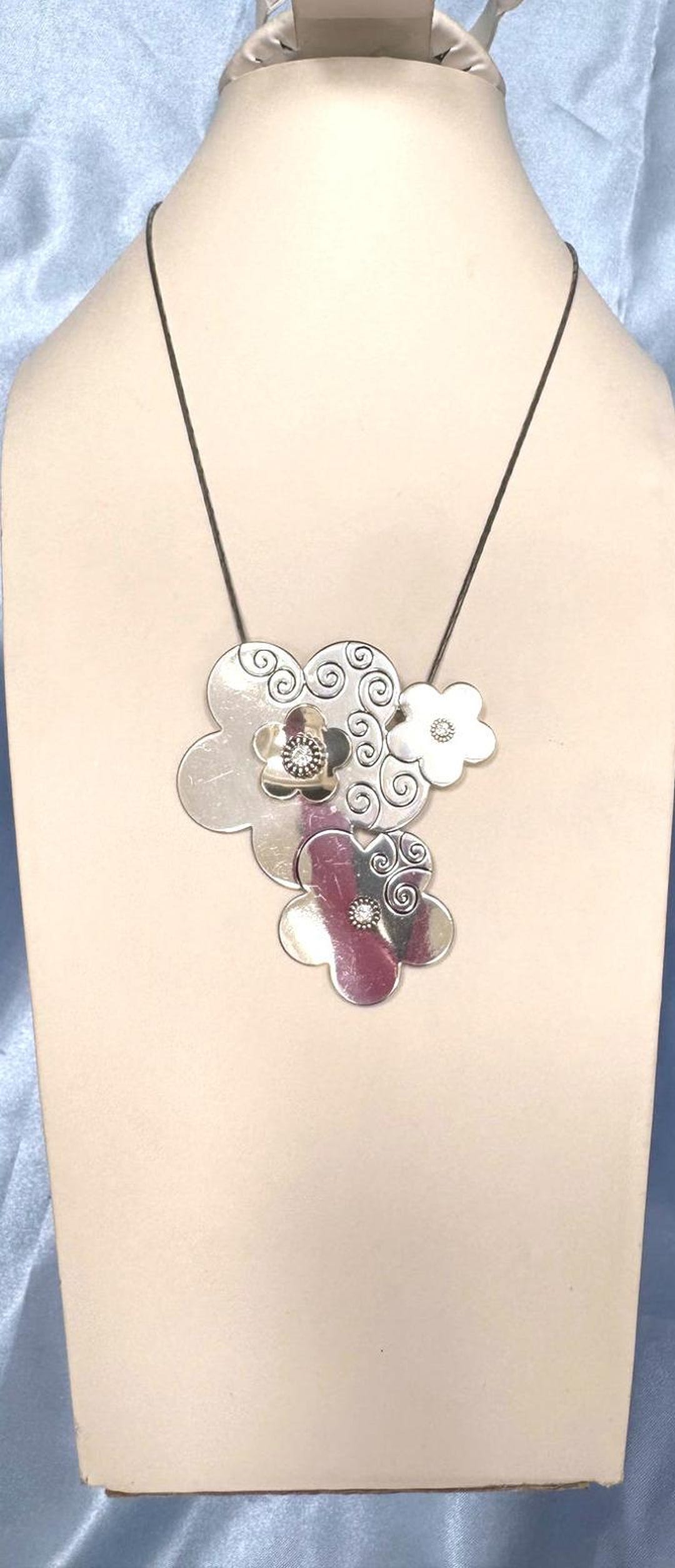 Brighton Silver Tone Chain Scrolling Rhinestone Flower Pendant Necklace ...
