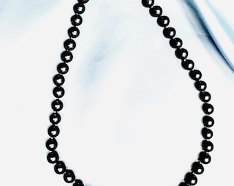 Dark Gray Glass Faux Pearl Beaded Necklace with Rhinestone Magnetic Clasp