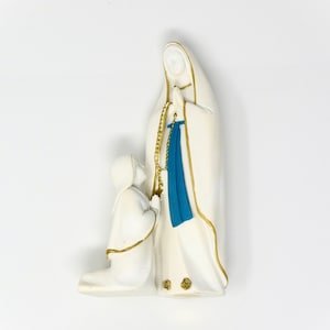 Statue of the Lourdes Apparitions