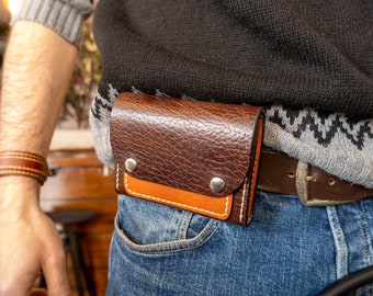 Cartera de cuero hecha a mano para cinturón / Viajes y uso diario / Regalo para hombres / Cartera práctica de cuero