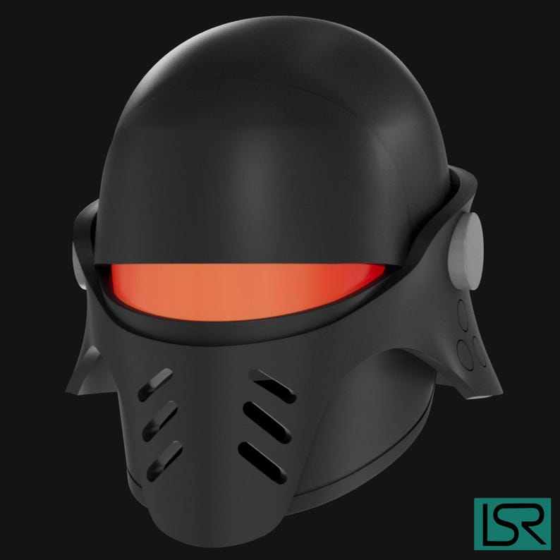Puede incluir: Un casco negro con una visera naranja y ranuras de ventilaci&oacute;n en la parte delantera. El casco tiene una parte superior redondeada y detalles circulares grises en los laterales. El dise&ntilde;o sugiere un tema futurista o de ciencia ficci&oacute;n.