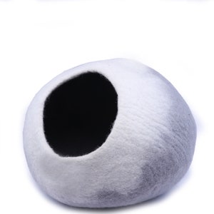 Gradient Felt Cat House