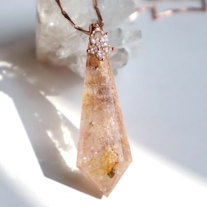 Afrodites trädgård rosa & gul lodolit slagverkspendel konvertibelt halsband ﹒ Roséguldpläterad S925 ﹒ Sällsynt fynd ﹒ Trädgårdskvarts
