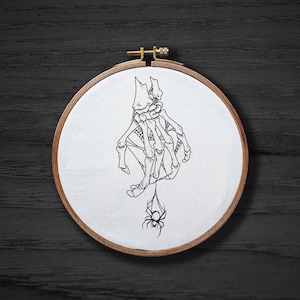 Skeleton Hand with a Spider Hand Embroidery Pattern , Animal Witchy Skeleton Hand Embroidery Pattern , Gothic Halloween DIGITAL Pattern PDF