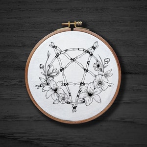 Pentagram With Flowers Hand Embroidery Pattern , Goth Witchy Hand Embroidery Pattern , Nature Pentagram