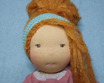 Handgenähte Stoffpuppe, 40 cm, Unikat, nach Art der Waldorfpuppe aus Naturmaterialien gefertigt, versandbereit