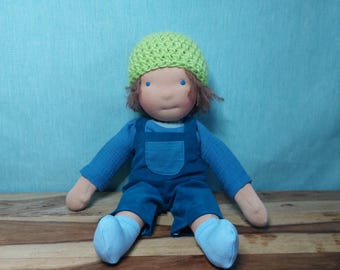 Handgemachte Stoffpuppe Junge, 40 cm, Unikat, nach Art der Waldorfpuppe aus Naturmaterialien gefertigt, versandbereit