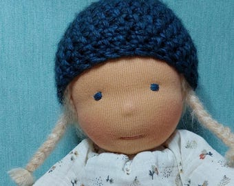 Handgenähte Stoffpuppe, 40 cm, Unikat, nach Art der Waldorfpuppe aus Naturmaterialien gefertigt