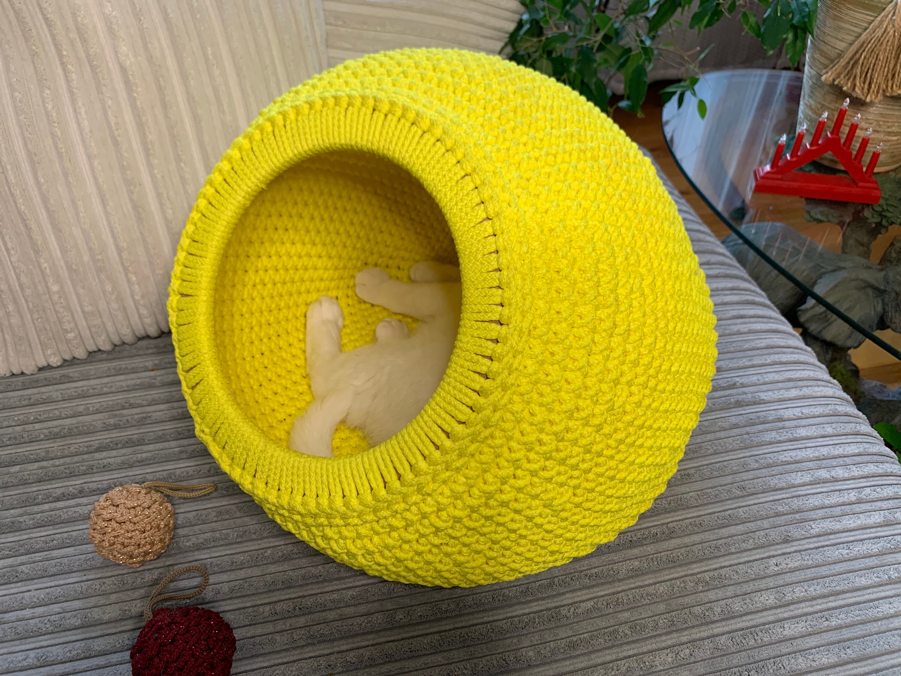 Crochet Cat House Pattern: Seamless Pet Bed Cave (PDF + Video) - Etsy