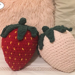 LARGE STRAWBERRY PLUSH crochet Item