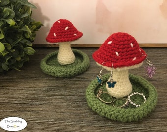 MUSHROOM JEWELRY HOLDER crochet item