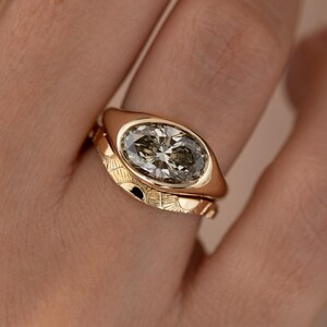 East West 2.5 CT Grey Oval Moissanite Ring Set Bezel Engagement Ring Set Vintage Bridal Ring Set 14K Gold Wedding Ring Set Anniversary Ring