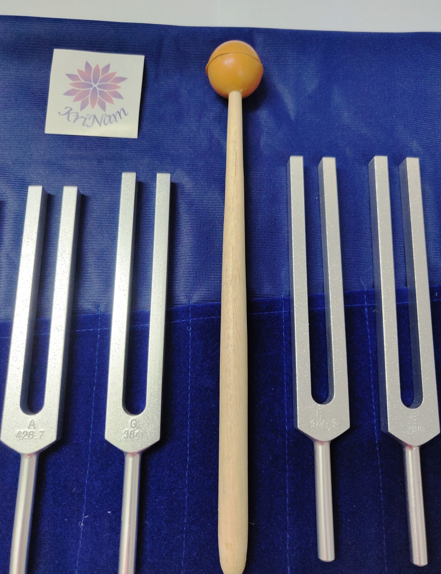 STUDENT HARMONIC SET 音叉 8本セット 8本のハーモニック音叉セット – サウンドヒーリング＆瞑想ツール