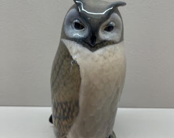 ロイヤルコペンハーゲンのセキセイインコの置物、新品同様。枝にとまる