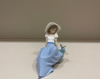 NAO Lladro Spain Young Girl Woman with Bird Porcelain Figurine
